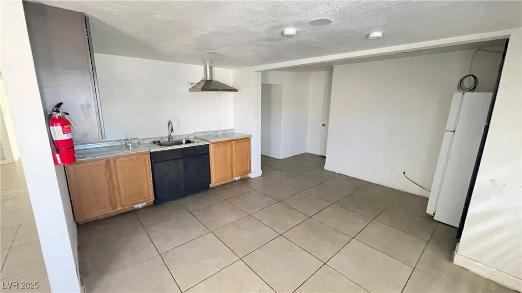 1308 Harriet, Las Vegas, NV 89101