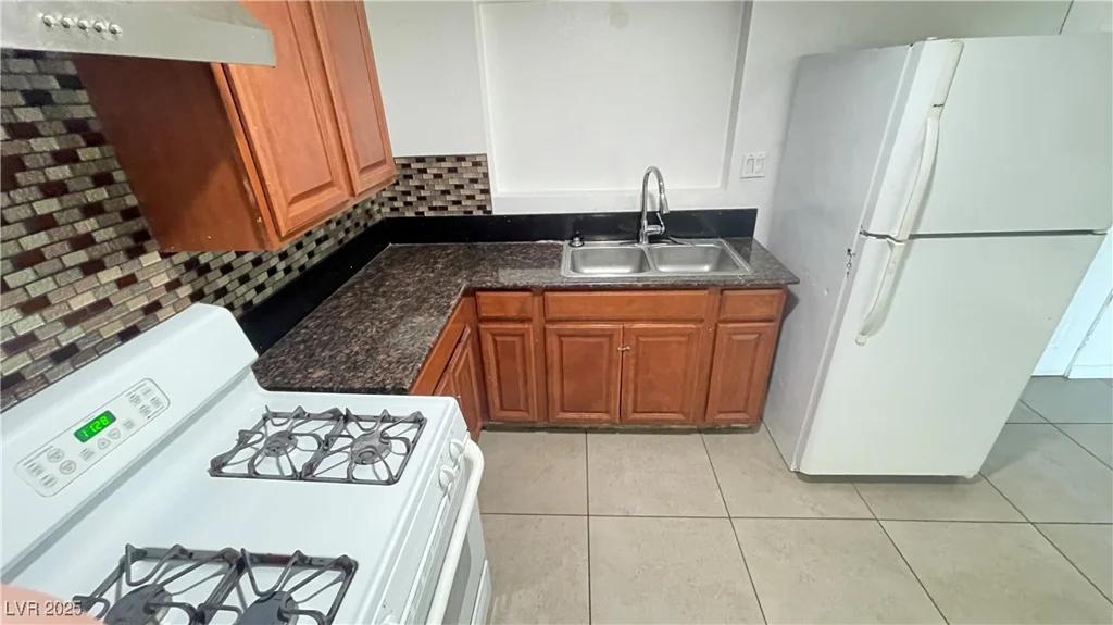 1308 Harriet, Las Vegas, NV 89101