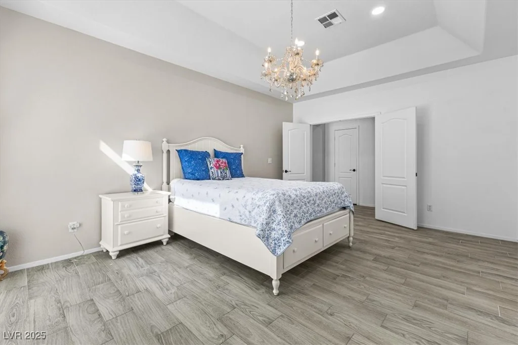 2163 Fountain Springs, Henderson, NV 89074