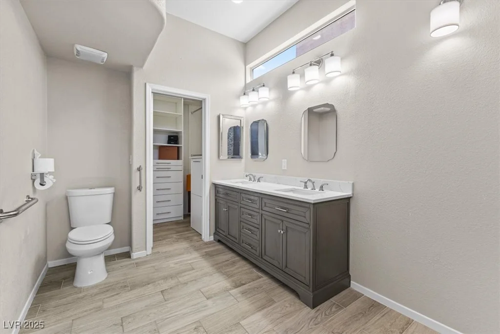 2163 Fountain Springs, Henderson, NV 89074