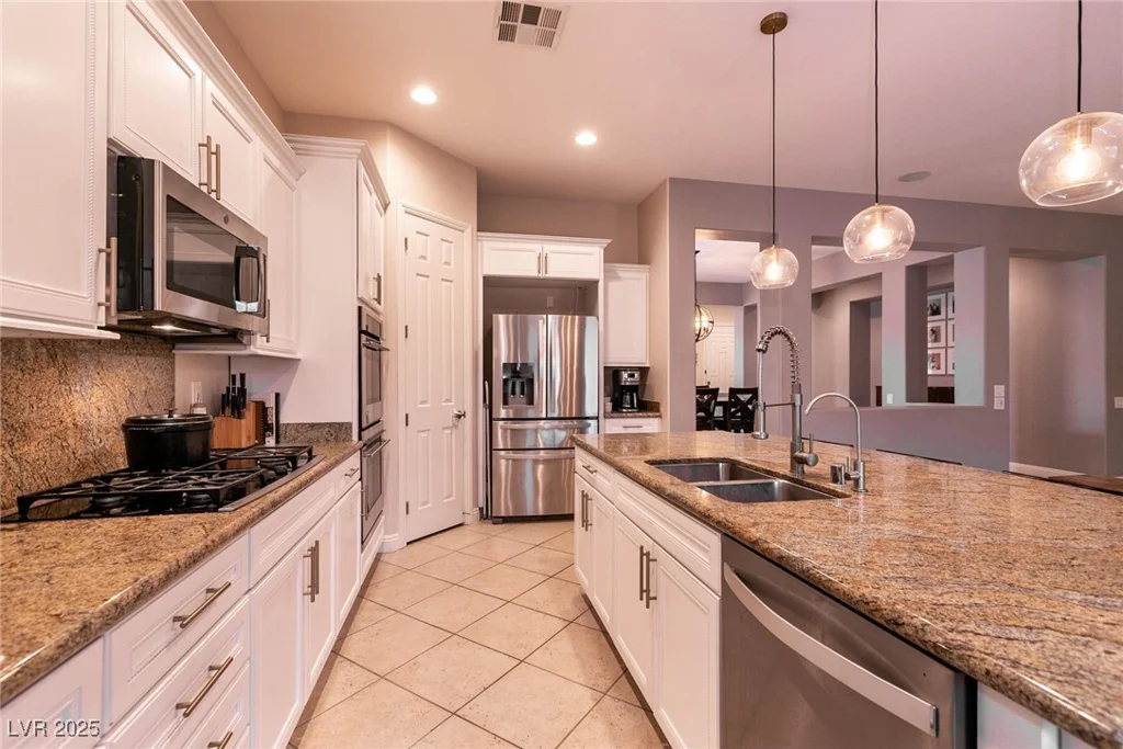 3920 Eiderdown, North Las Vegas, NV 89084
