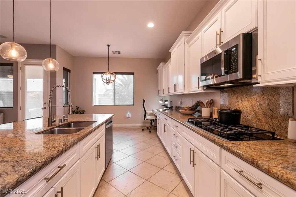 3920 Eiderdown, North Las Vegas, NV 89084