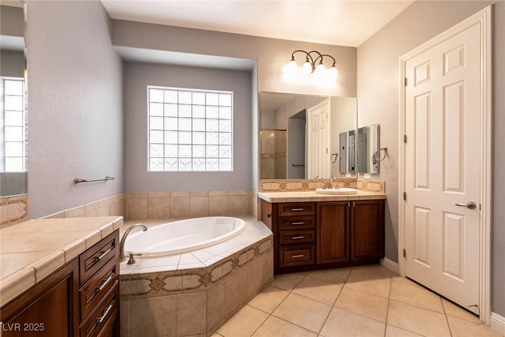 3920 Eiderdown, North Las Vegas, NV 89084
