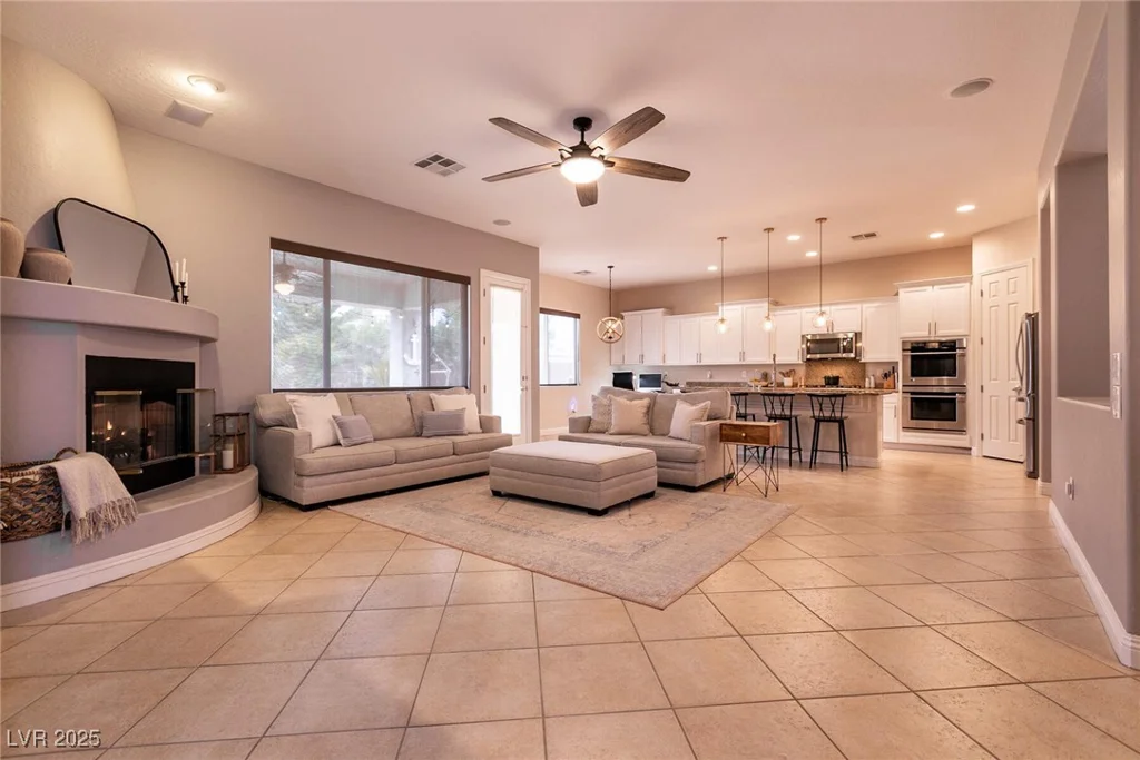 3920 Eiderdown, North Las Vegas, NV 89084