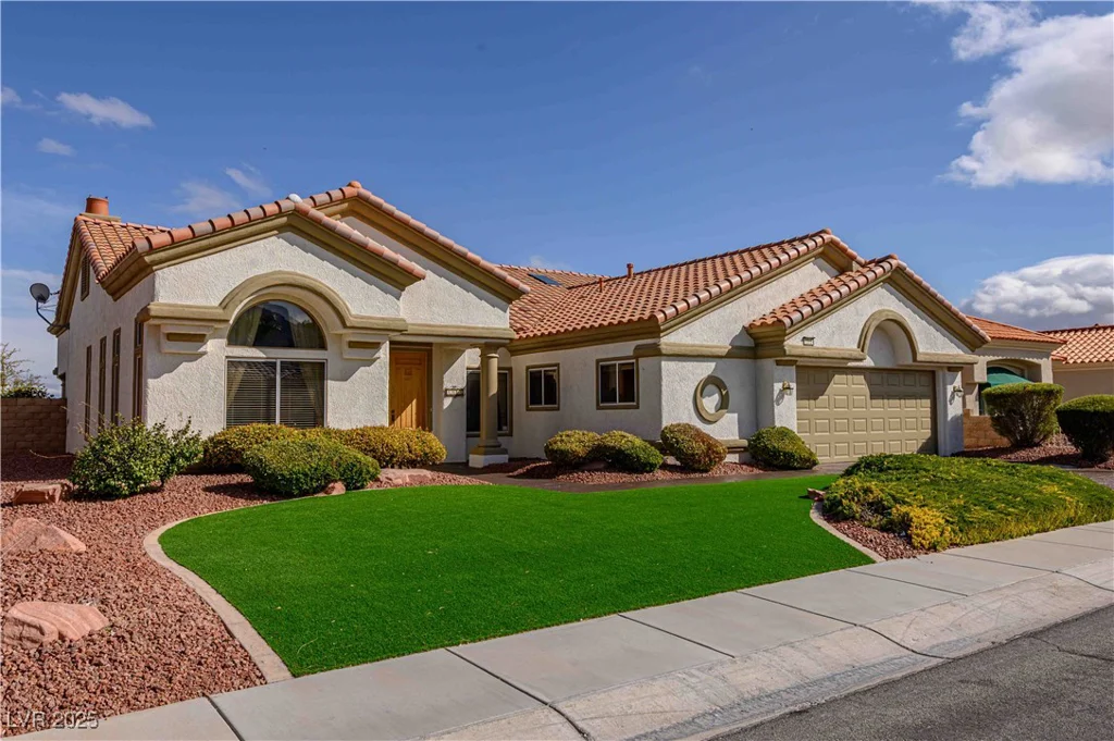 2212 Sierra Heights, Las Vegas, NV 89134