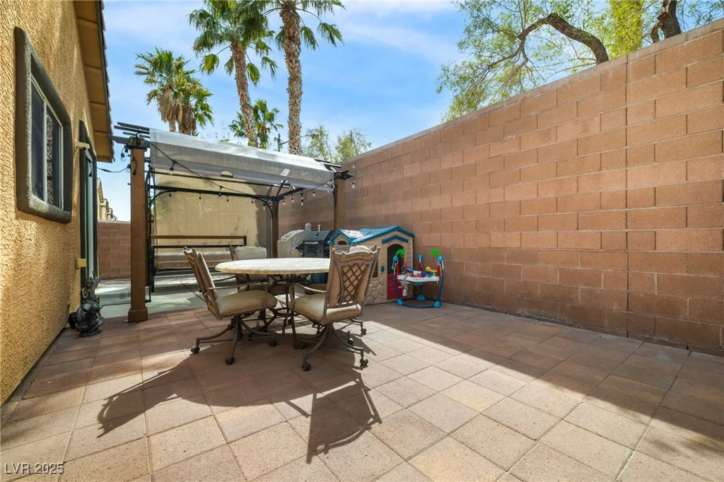 6745 Jackson Junction, Las Vegas, NV 89149