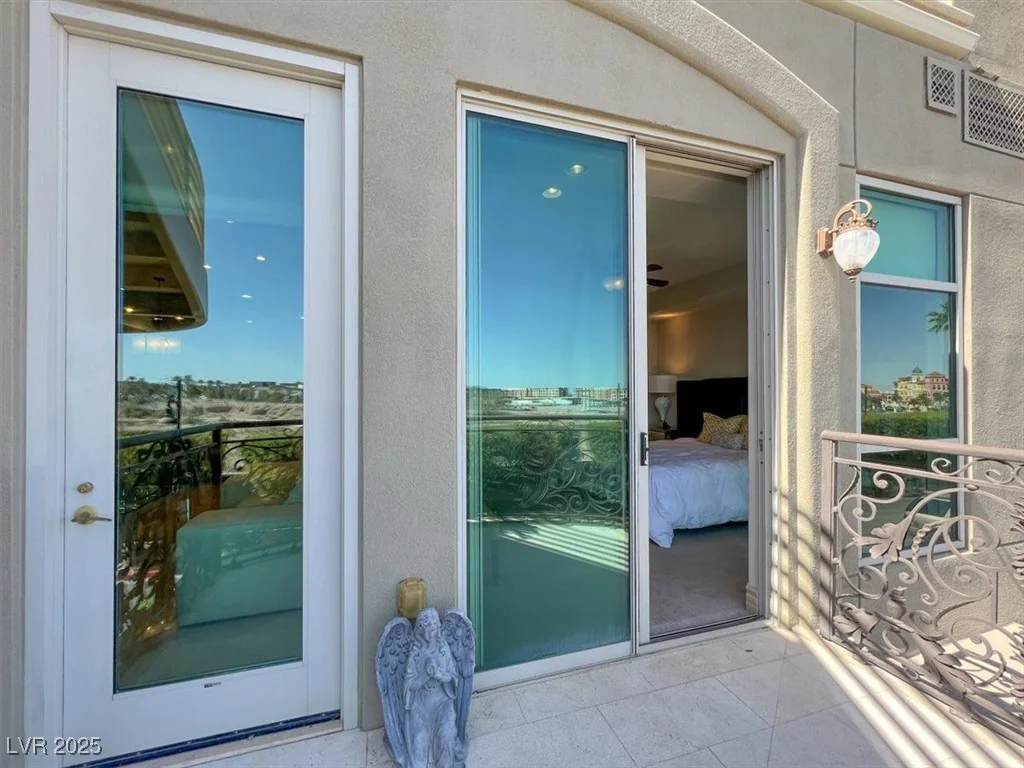 9101 Alta, Las Vegas, NV 89145