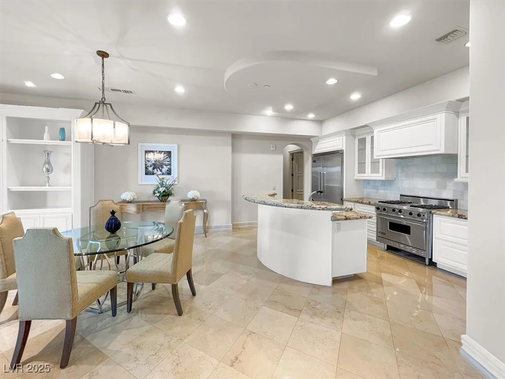9101 Alta, Las Vegas, NV 89145