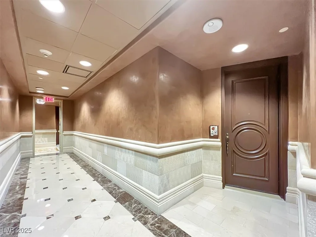 9101 Alta, Las Vegas, NV 89145
