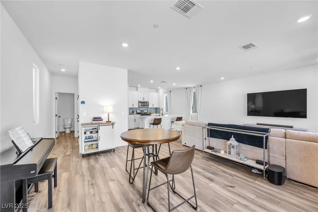 10214 Natural Anchor, Las Vegas, NV 89166