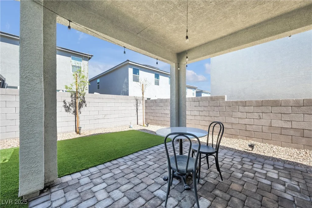 10214 Natural Anchor, Las Vegas, NV 89166