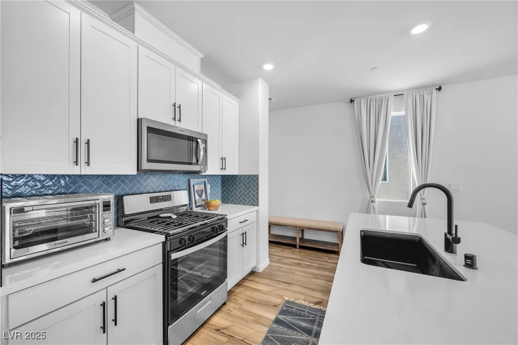10214 Natural Anchor, Las Vegas, NV 89166