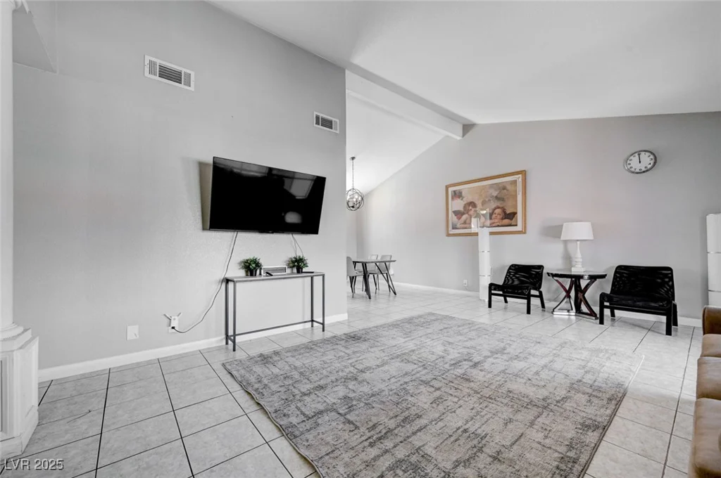 5049 Hibbetts, Las Vegas, NV 89103