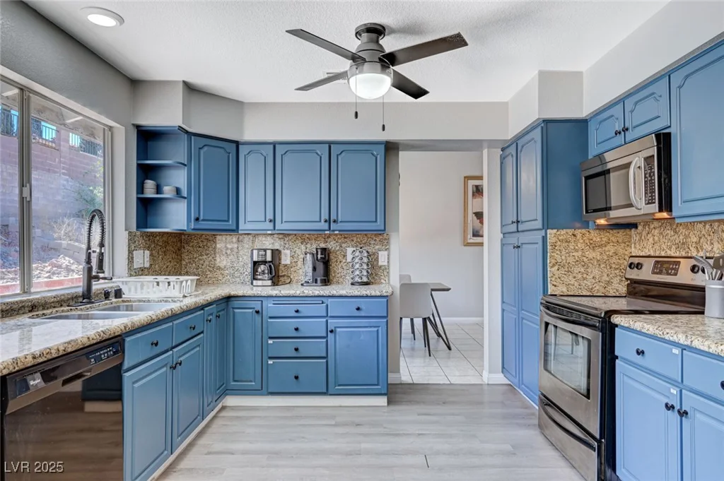 5049 Hibbetts, Las Vegas, NV 89103