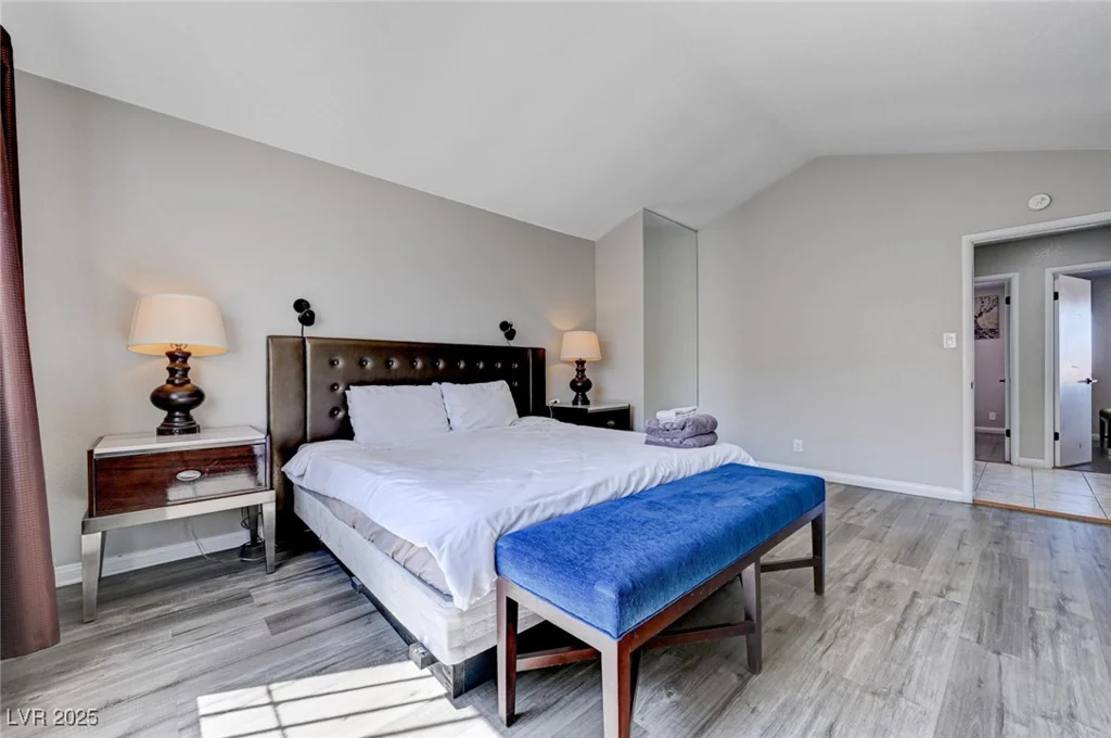 5049 Hibbetts, Las Vegas, NV 89103