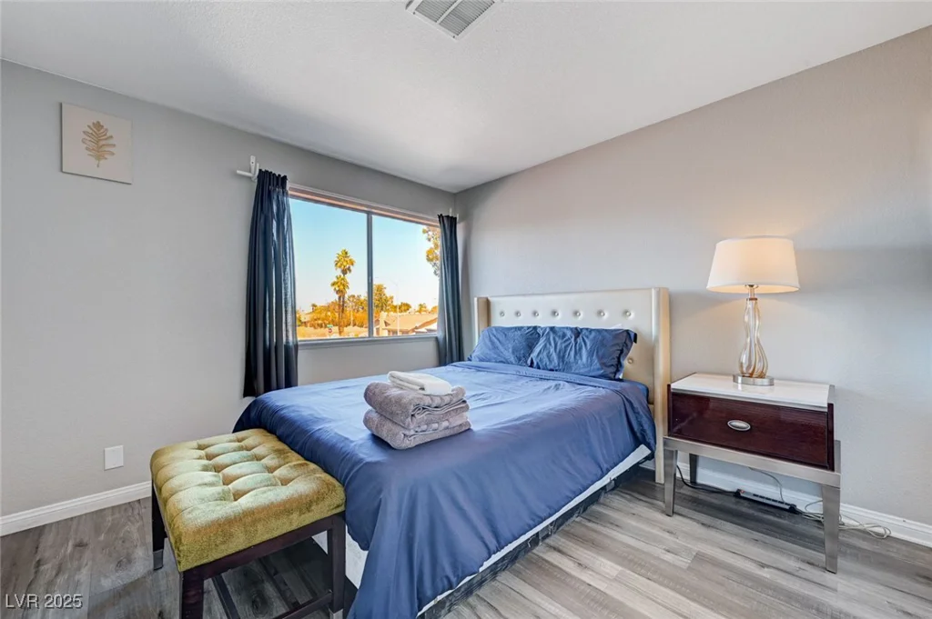 5049 Hibbetts, Las Vegas, NV 89103