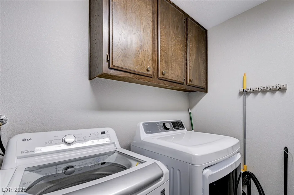 5049 Hibbetts, Las Vegas, NV 89103