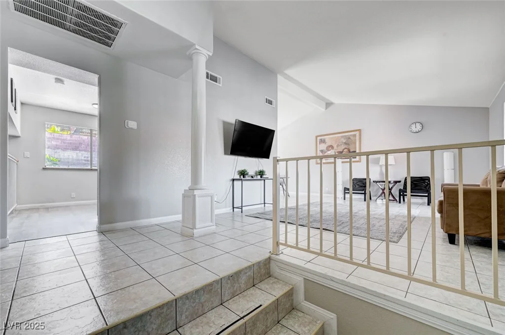 5049 Hibbetts, Las Vegas, NV 89103