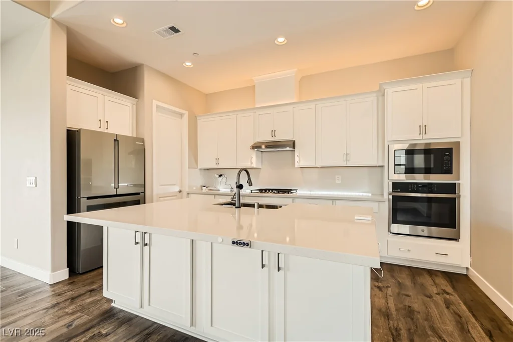 728 Omaggio, Henderson, NV 89011
