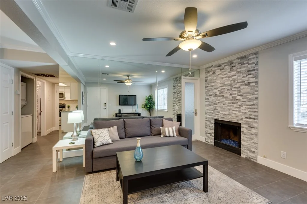 1701 Katie, Las Vegas, NV 89119