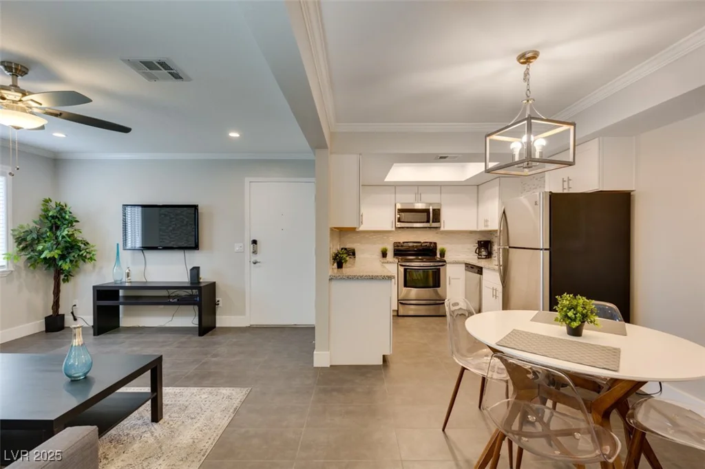 1701 Katie, Las Vegas, NV 89119