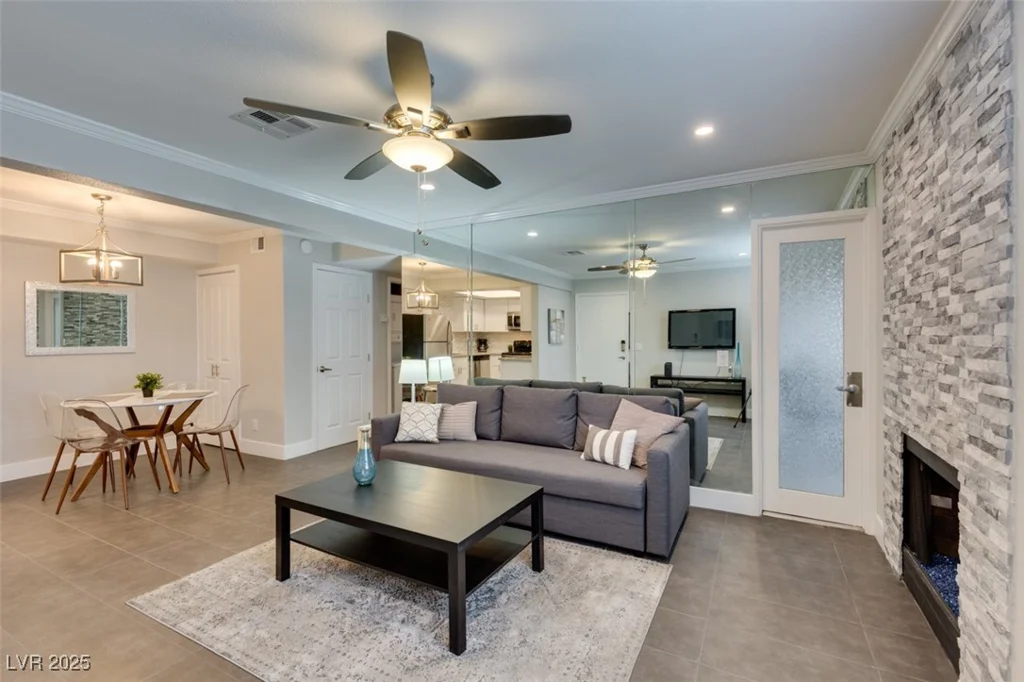 1701 Katie, Las Vegas, NV 89119
