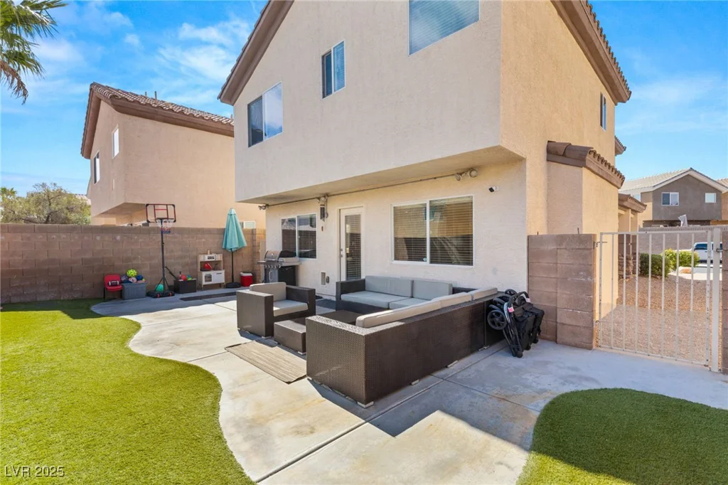 232 Dog Leg, Las Vegas, NV 89148