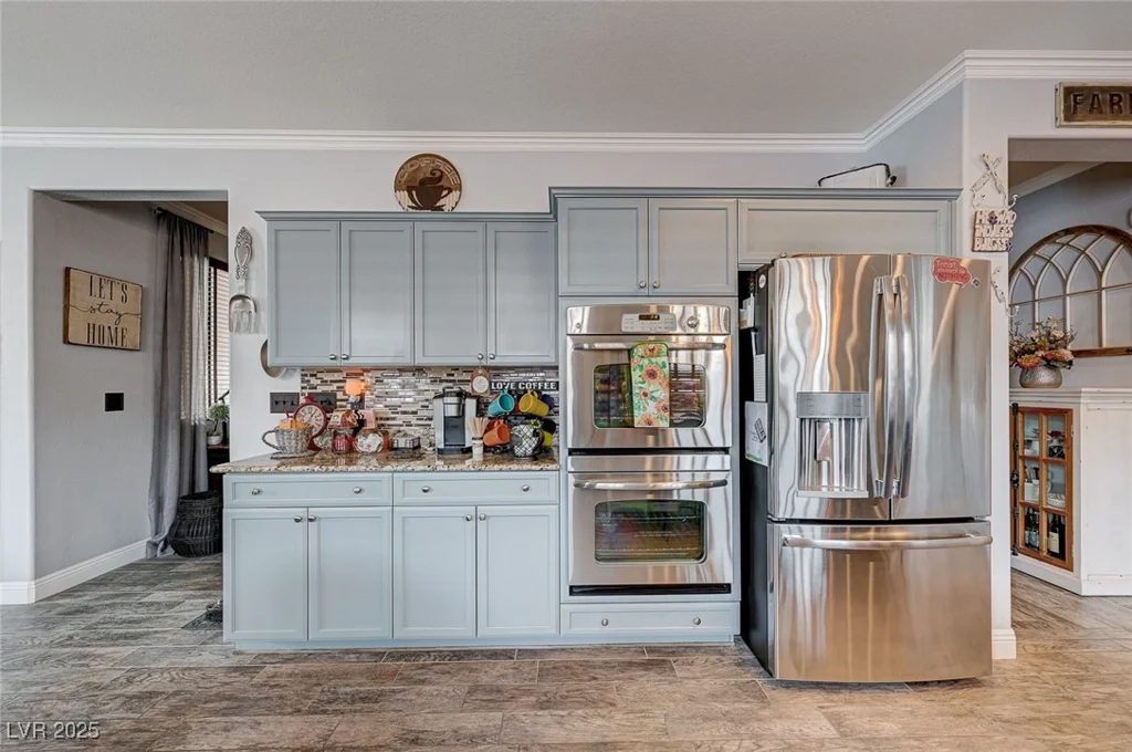6929 Benson Ferry, Las Vegas, NV 89149