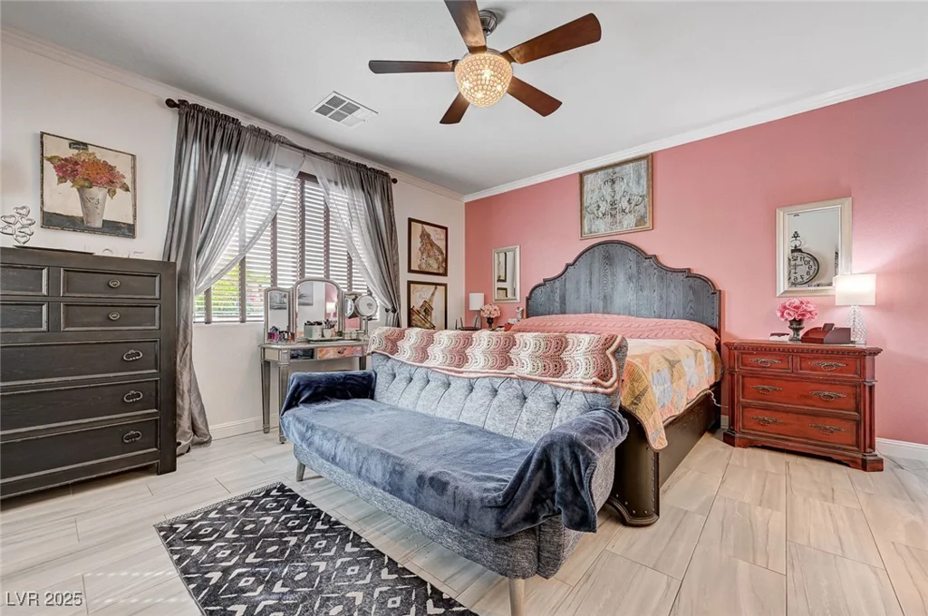 6929 Benson Ferry, Las Vegas, NV 89149