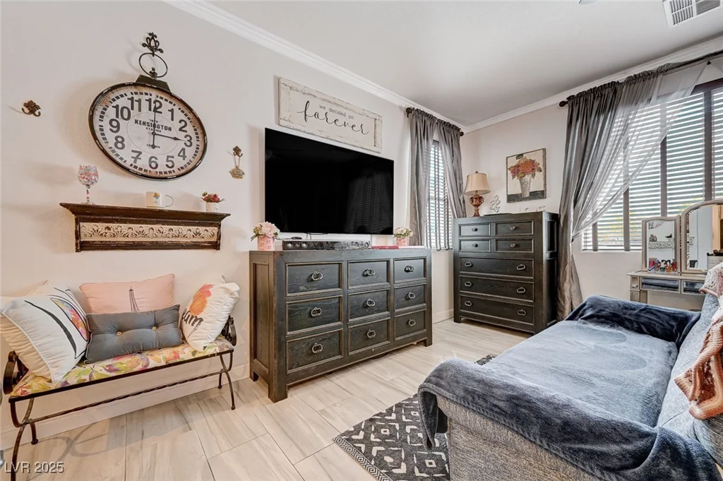 6929 Benson Ferry, Las Vegas, NV 89149