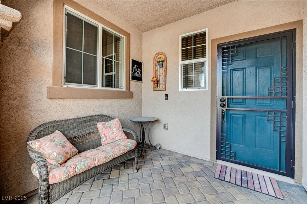 6929 Benson Ferry, Las Vegas, NV 89149