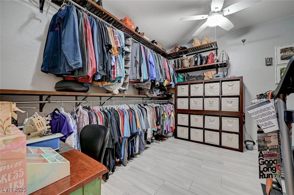 6929 Benson Ferry, Las Vegas, NV 89149