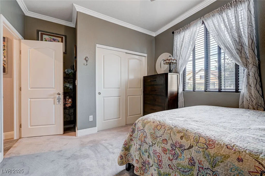 6929 Benson Ferry, Las Vegas, NV 89149