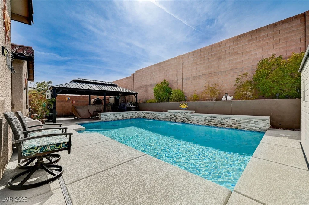 6929 Benson Ferry, Las Vegas, NV 89149