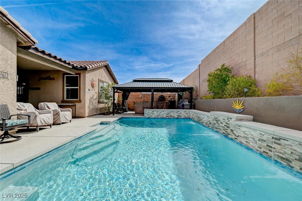6929 Benson Ferry, Las Vegas, NV 89149