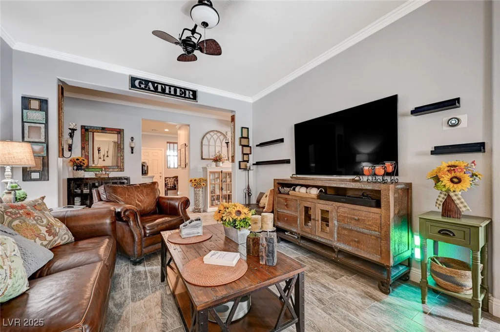 6929 Benson Ferry, Las Vegas, NV 89149