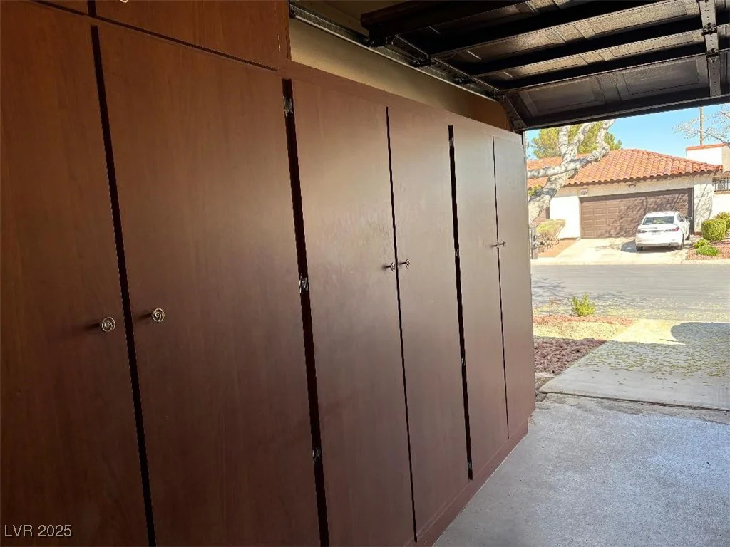 2569 Malabar, Las Vegas, NV 89121