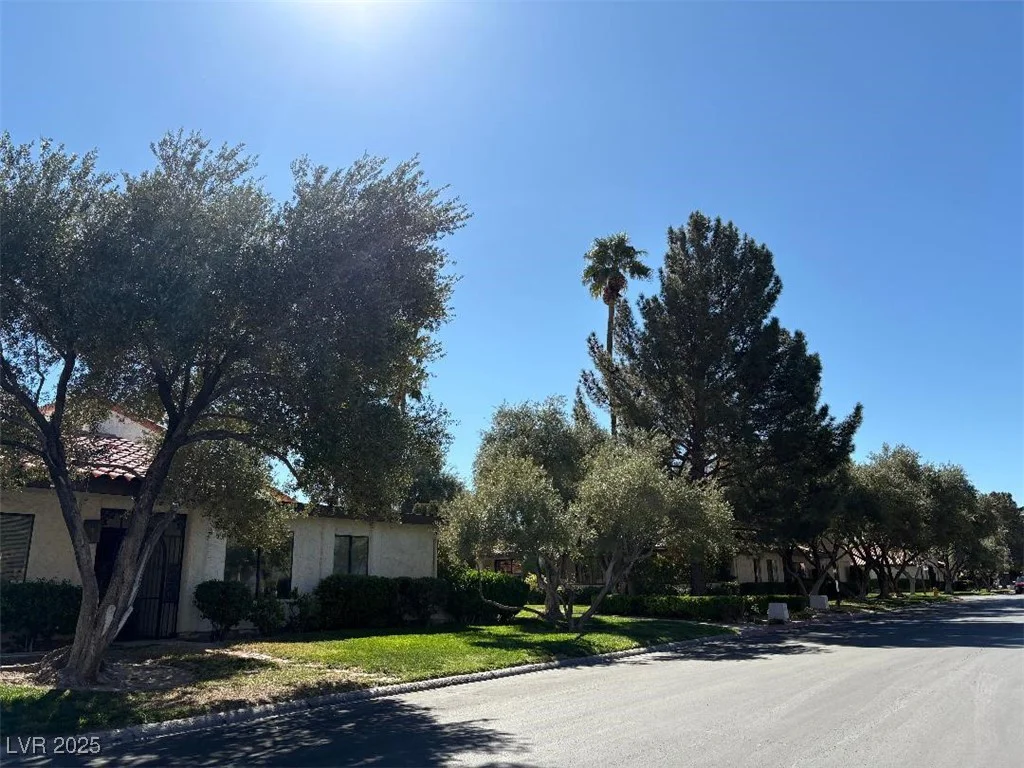 2569 Malabar, Las Vegas, NV 89121