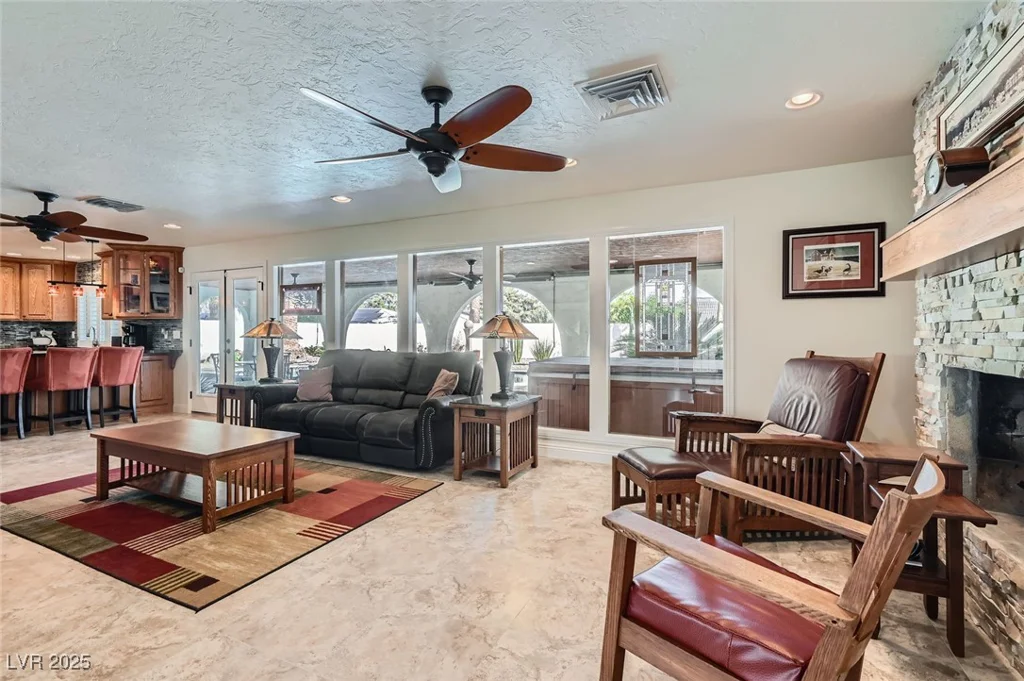3788 Forestcrest, Las Vegas, NV 89121