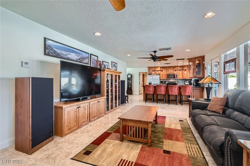 3788 Forestcrest, Las Vegas, NV 89121