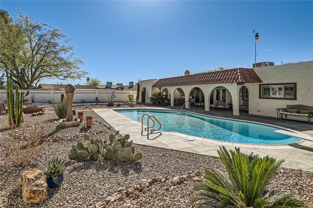 3788 Forestcrest, Las Vegas, NV 89121