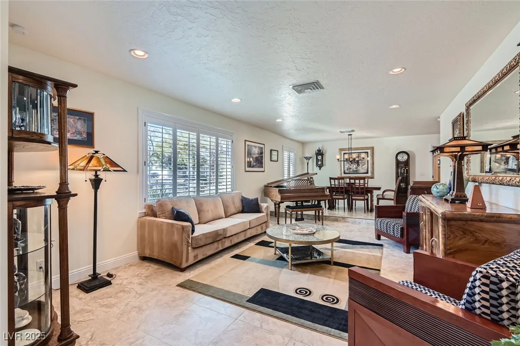 3788 Forestcrest, Las Vegas, NV 89121