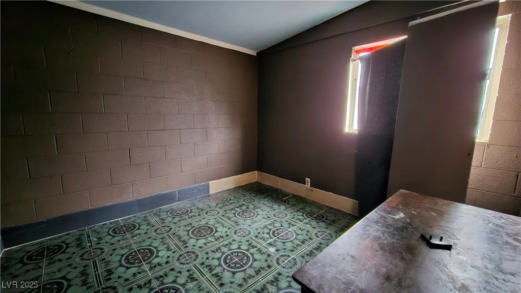 2125 Flower, North Las Vegas, NV 89030