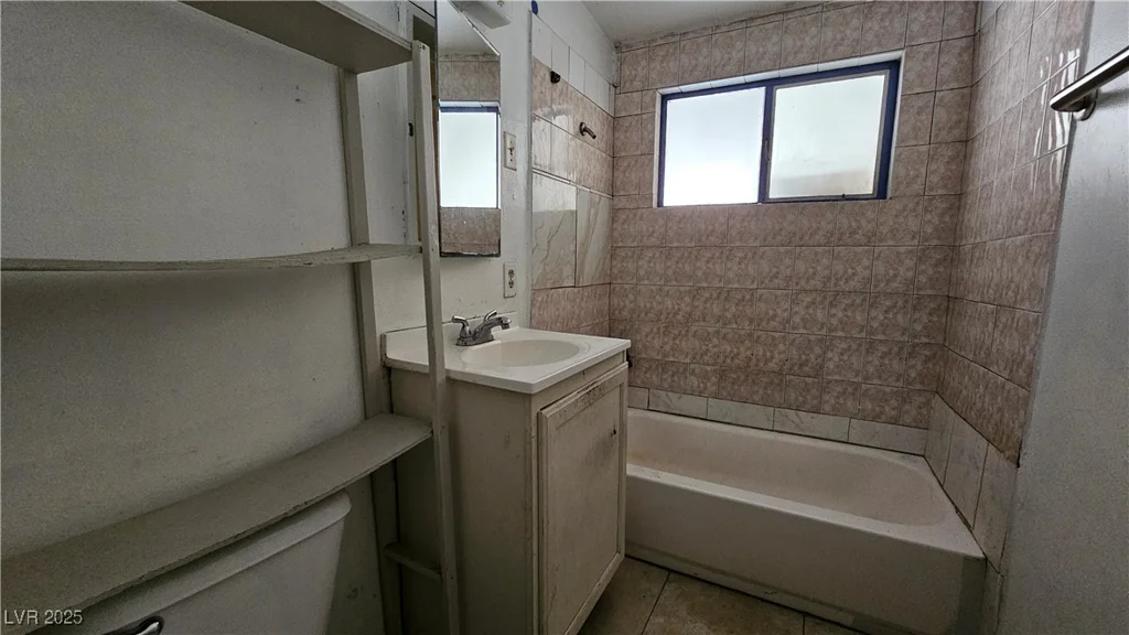 2125 Flower, North Las Vegas, NV 89030