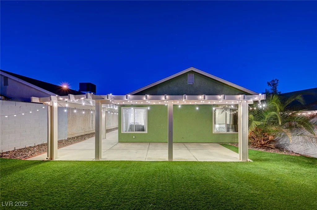 7341 Girard, Las Vegas, NV 89147