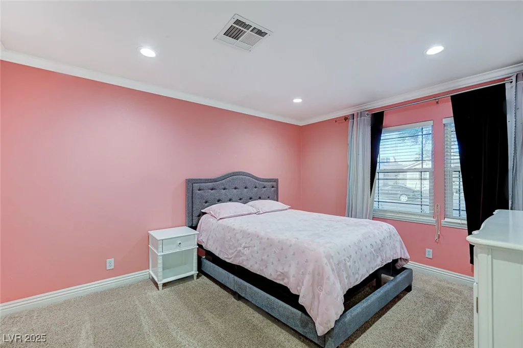 7341 Girard, Las Vegas, NV 89147
