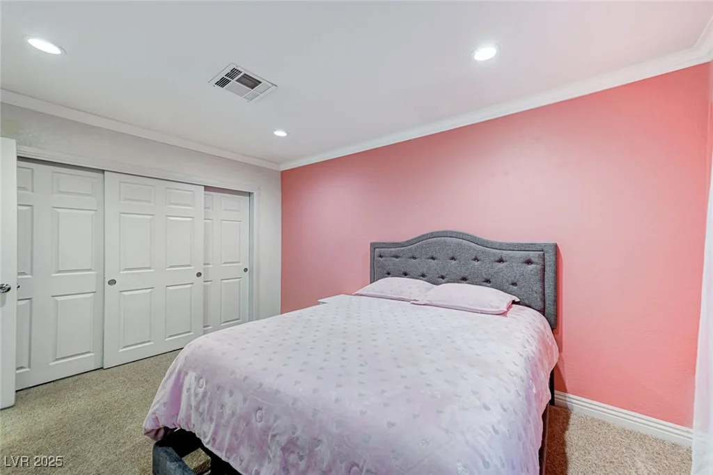 7341 Girard, Las Vegas, NV 89147