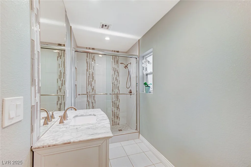 7341 Girard, Las Vegas, NV 89147