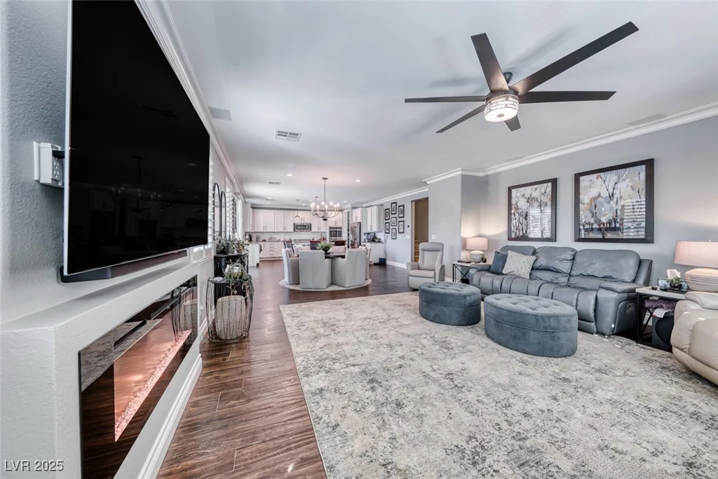 3809 Vincelli, North Las Vegas, NV 89031