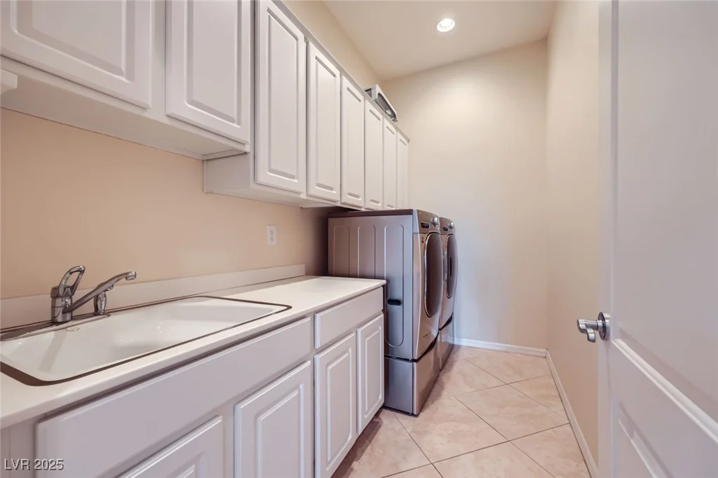 2116 Burtonsville, Henderson, NV 89044